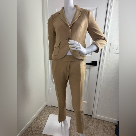 Loft Classic Tan Blazer Suit for woman’s.  B5 - Picture 1 of 17